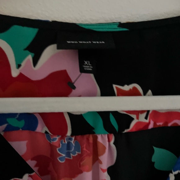 Floral Print Wrap Dress - Picture 3 of 5